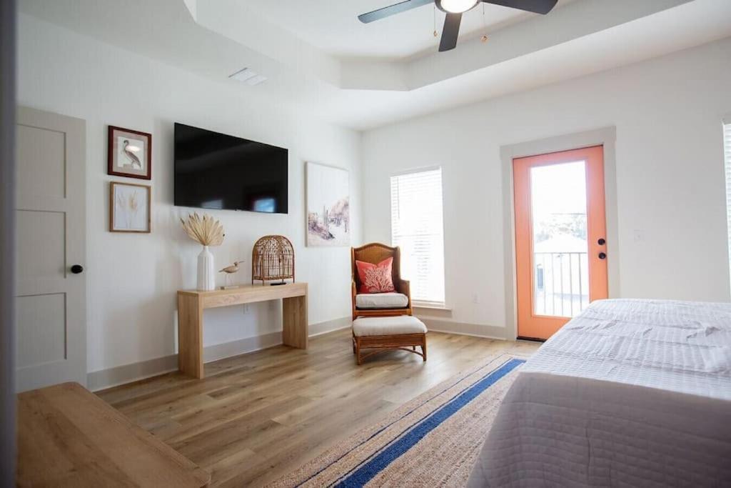 Вілла Coral Reef - Brand New Build, Pet Friendly, Private Pool! Sleeps 9! Панама-Сіті-Біч Екстер'єр фото